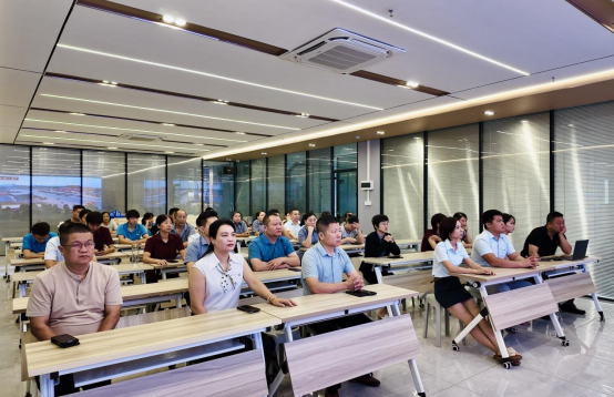 銘記歷史·傳承精神——庫勒五金組織員工集中觀看閱兵儀式