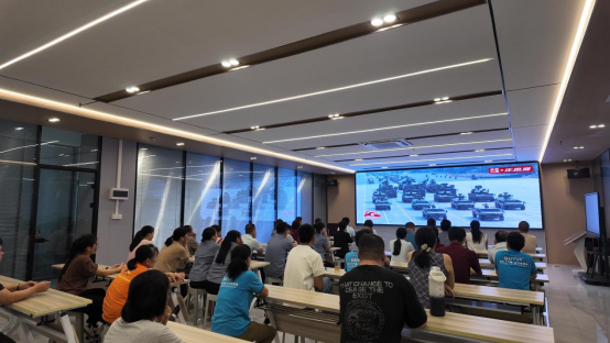 銘記歷史·傳承精神——庫勒五金組織員工集中觀看閱兵儀式